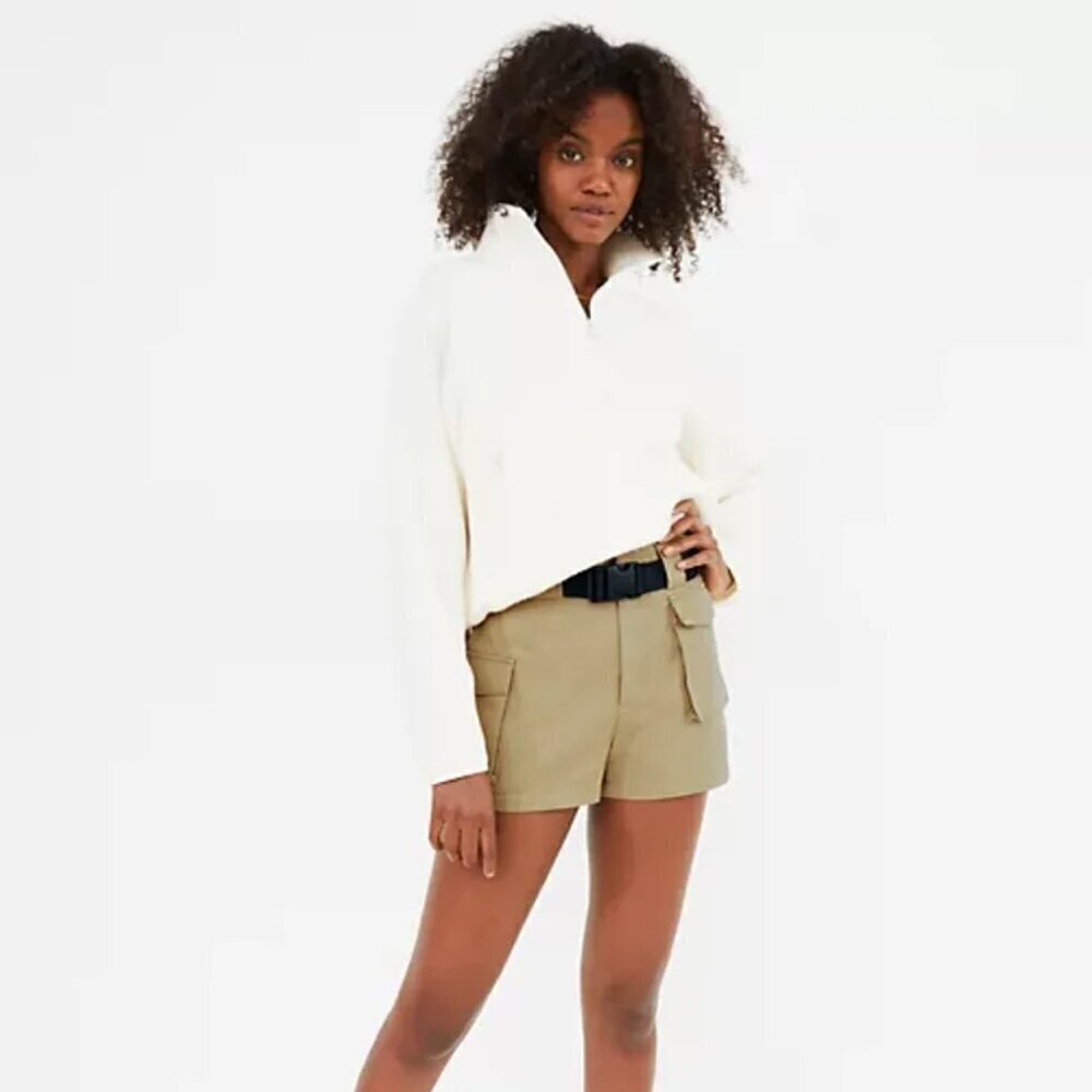 Aritzia TNA Cargo 3" Short- High Waisted Cargo Shorts- Medium
